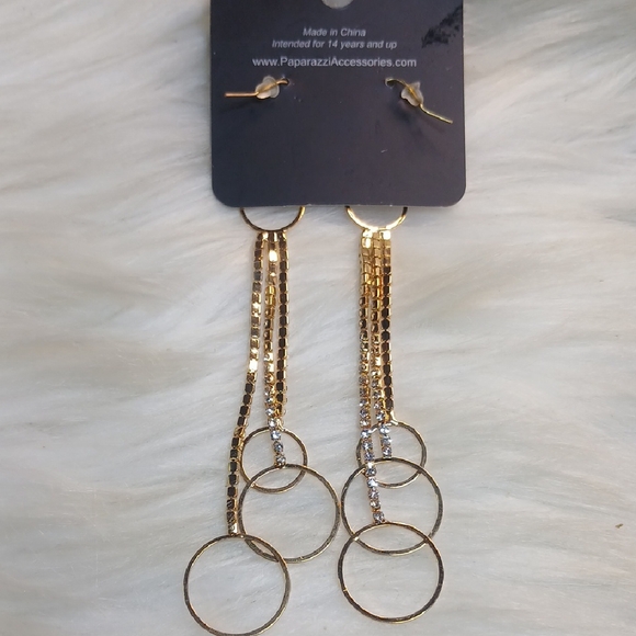 Paparazzi Gold With Bling Bling Dangle Earrings - Picture 7 of 9